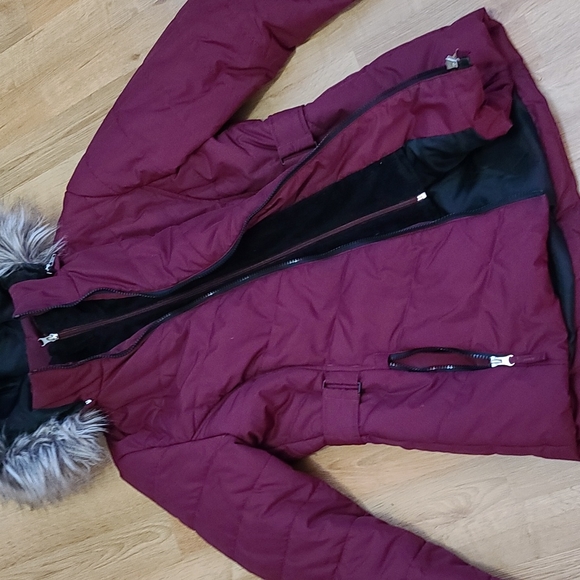 Free Country puffer coat w removable zipper fur hoodie maroon color size small - Picture 2 of 12